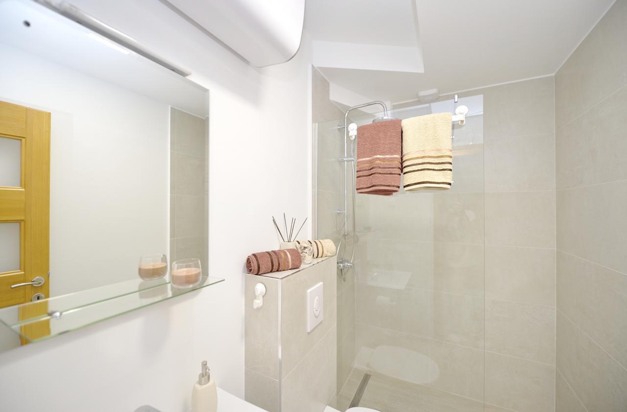 P&I Apartments Jadranska 74,Dobrota Kotor Zewnętrze zdjęcie